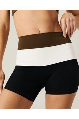 New Daughter Lessons Cruise Shorts